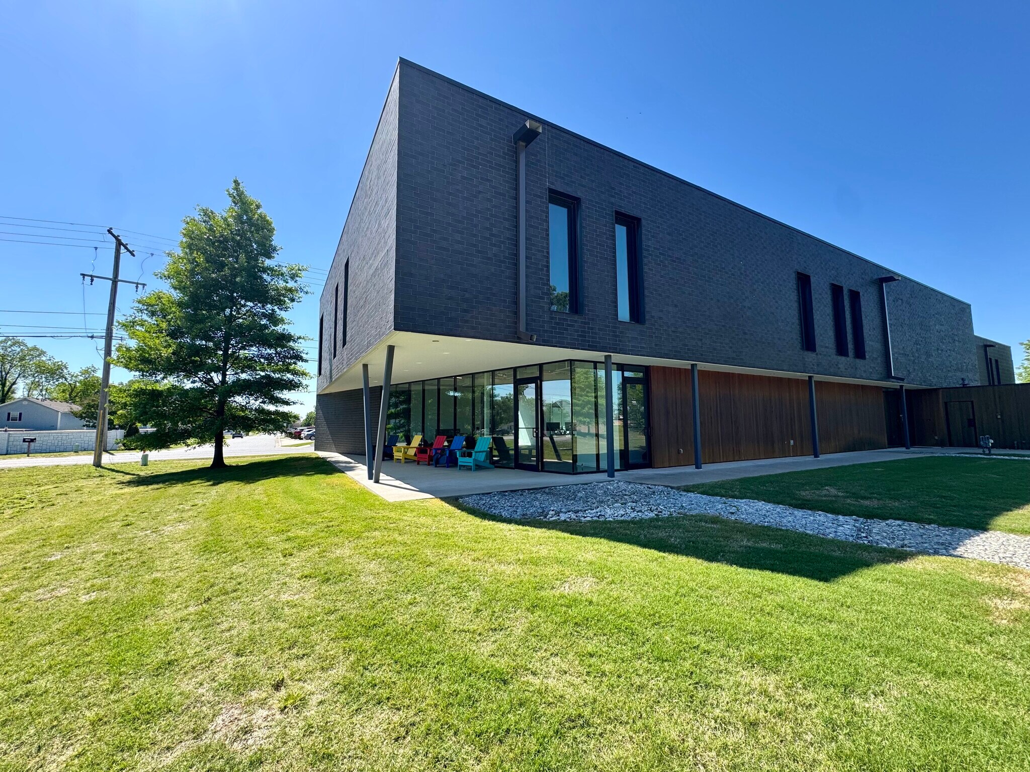 1011 SW A St, Bentonville, AR à louer Photo du bâtiment- Image 1 de 6