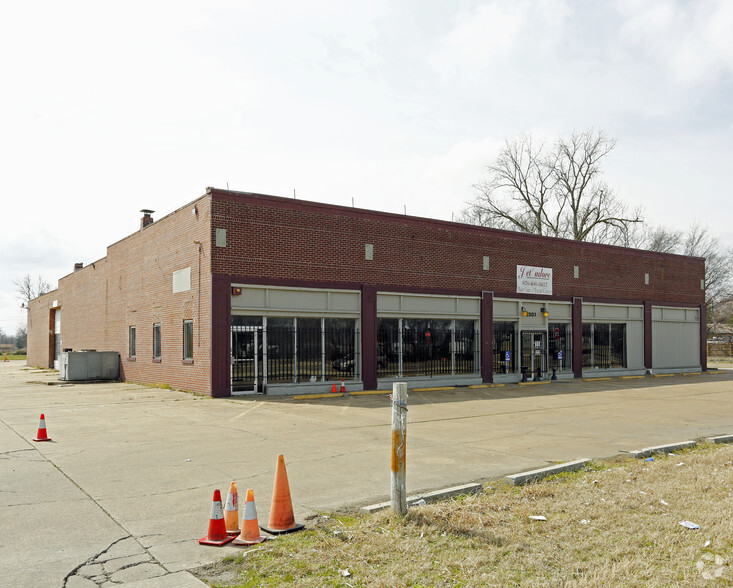 2301 E Broadway St, West Memphis, AR for sale - Primary Photo - Image 1 of 1