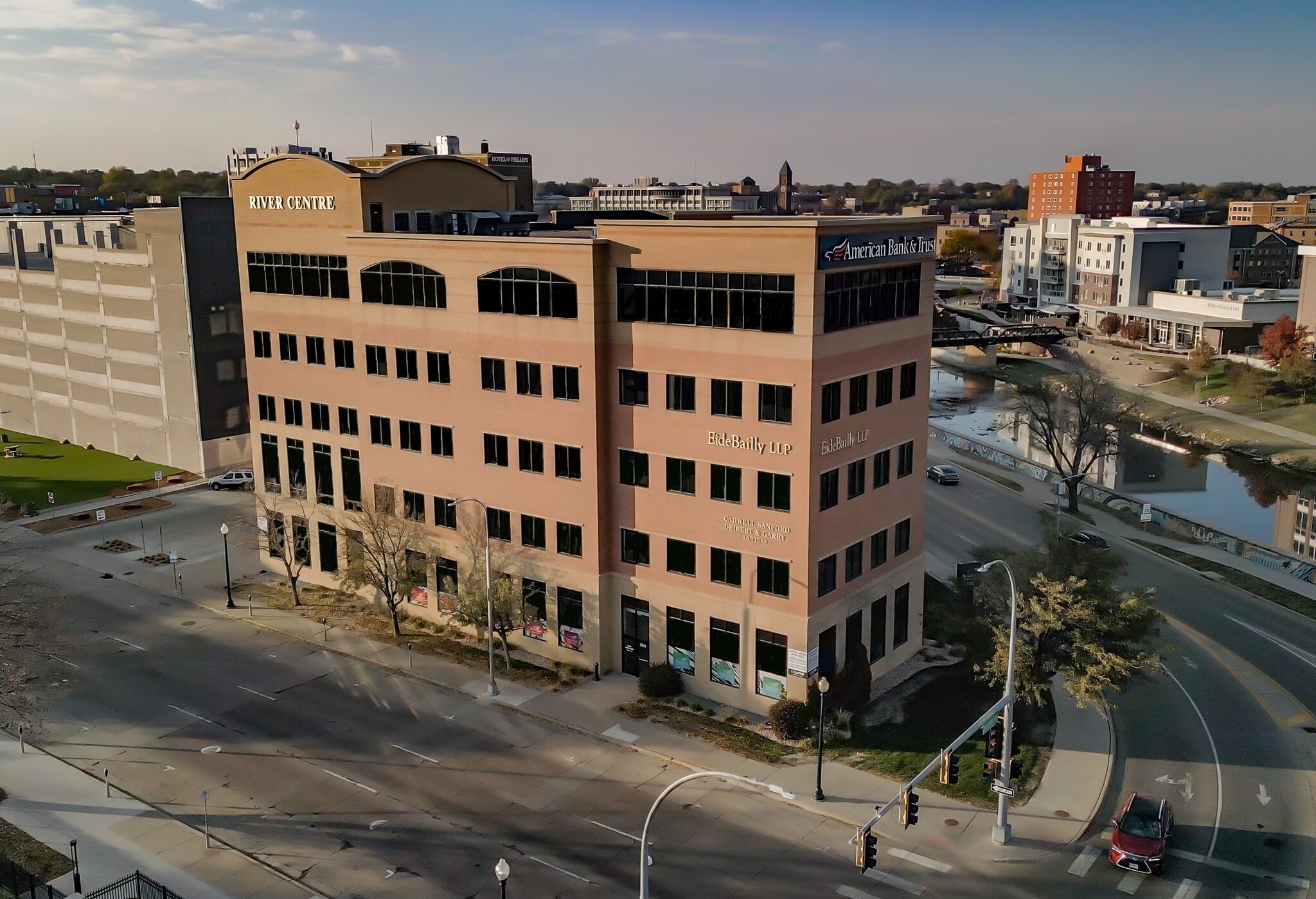200 E 10th St, Sioux Falls, SD for lease Building Photo- Image 1 of 14