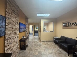 79200 Corporate Center Dr, La Quinta, CA for lease Interior Photo- Image 2 of 7