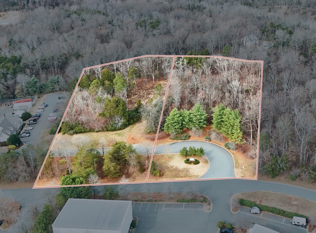 Plus de détails pour 640-650 Hunters Pl, Charlottesville, VA - Terrain à louer