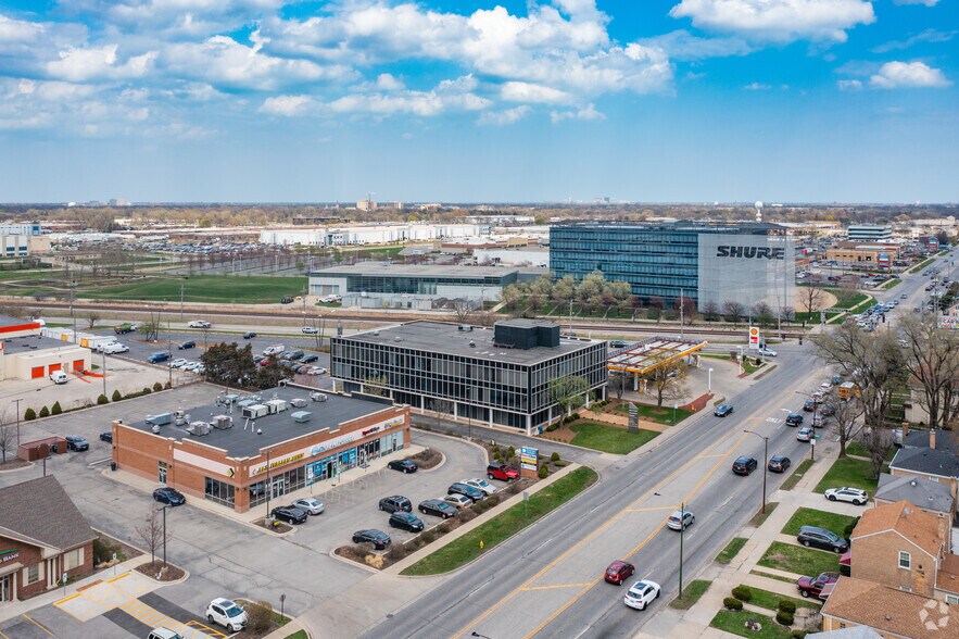 5940 W Touhy Ave, Niles, IL à louer - Aérien - Image 1 de 8