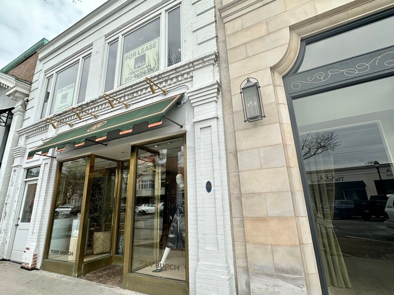 255 Greenwich Ave, Greenwich, CT for lease - Building Photo - Image 2 of 7
