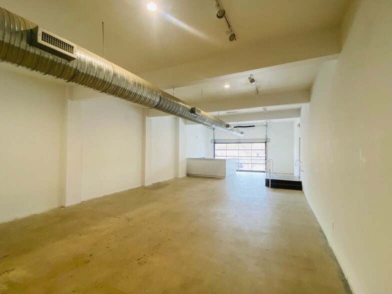 188 Coxe Ave, Asheville, NC à louer - Photo du bâtiment - Image 3 de 8