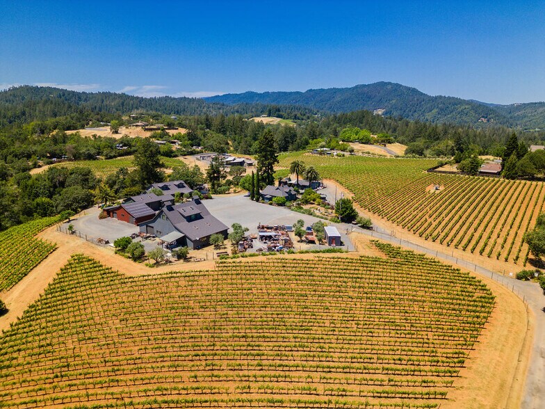 7750 Giusti Rd, Forestville, CA à vendre - Photo du bâtiment - Image 3 de 61