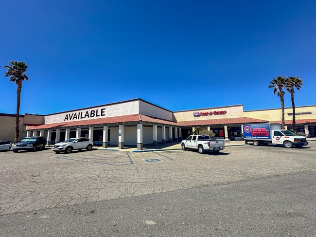 Plus de détails pour 57220-57274 29 Palms Hwy, Yucca Valley, CA - Commerce de détail à louer