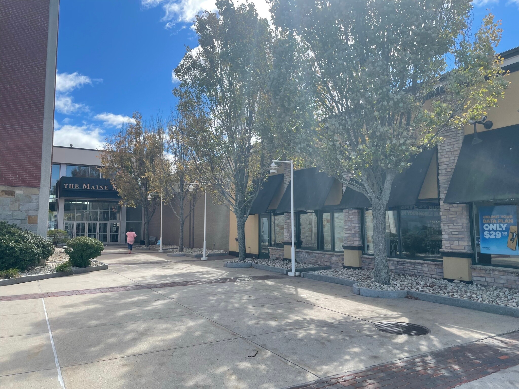 364 Maine Mall Rd, South Portland, ME for lease Primary Photo- Image 1 of 6