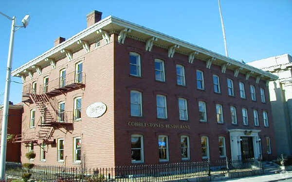 91 Dutton St, Lowell, MA à vendre - Photo du bâtiment - Image 2 de 7