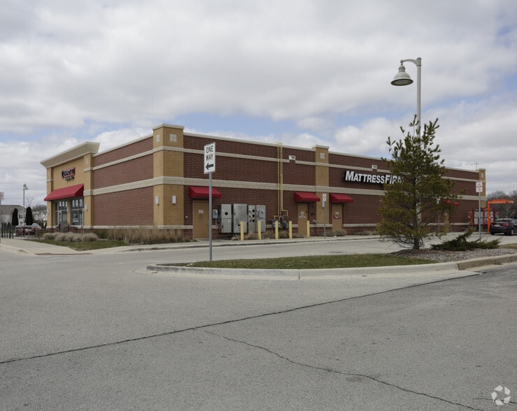 239-253 S Weber Rd, Romeoville, IL for sale - Building Photo - Image 2 of 9