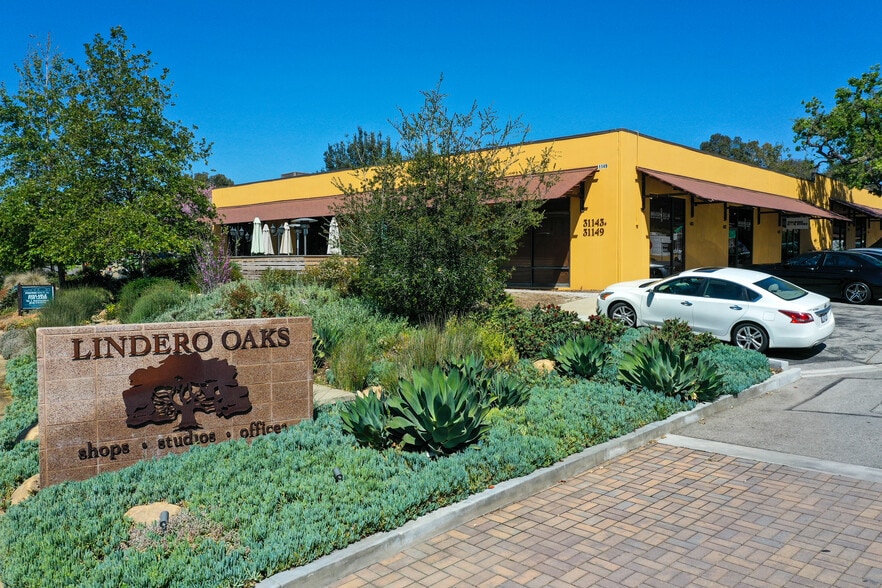 31149 Via Colinas, Westlake Village, CA for lease - Building Photo - Image 1 of 12