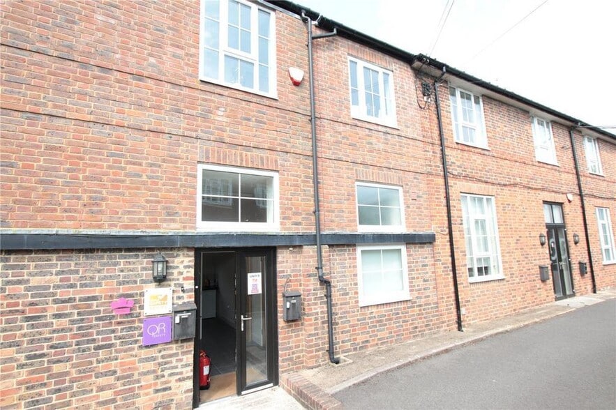 Felcourt Rd, East Grinstead for lease - Building Photo - Image 2 of 5