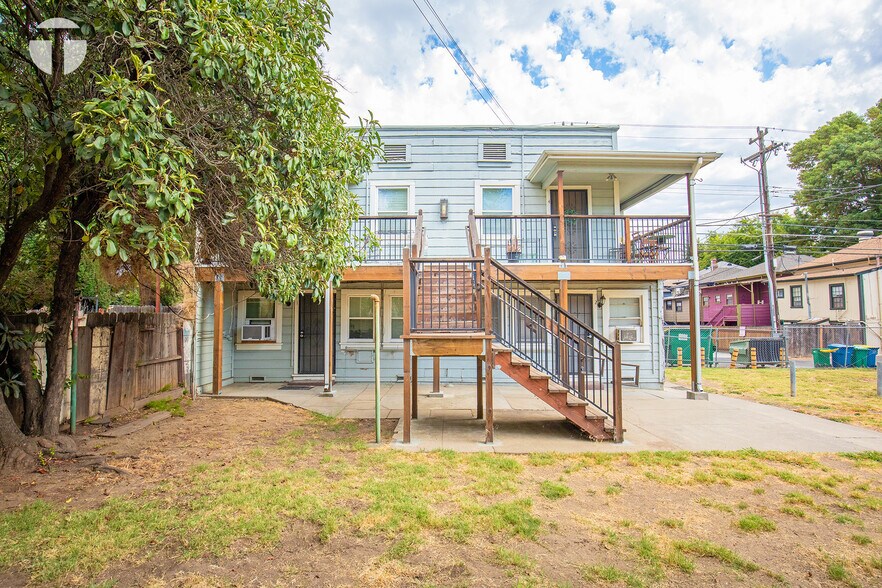 1821 P St, Sacramento, CA à vendre - Photo du bâtiment - Image 3 de 22