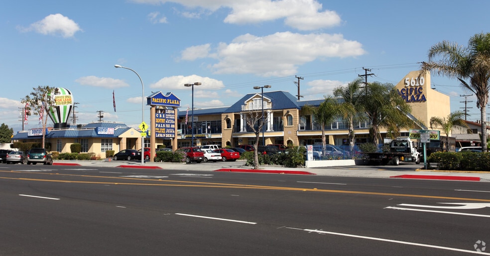 5600-5610 Pacific Blvd, Huntington Park, CA for lease - Building Photo - Image 2 of 8