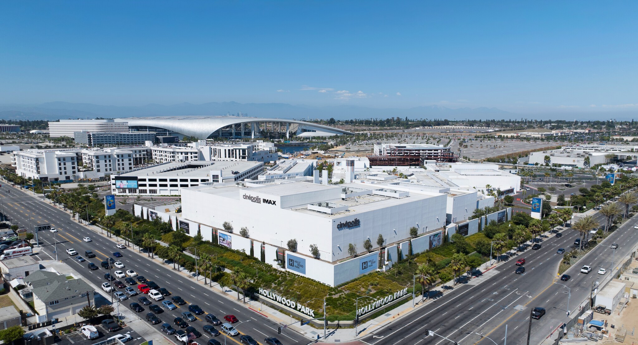 3883 W Century Blvd, Inglewood, CA à louer Photo du bâtiment- Image 1 de 10