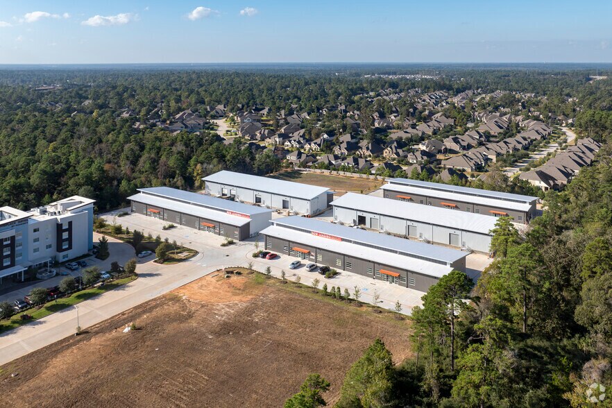 1030 Outpost Dr, Conroe, TX à louer - Aérien - Image 3 de 13