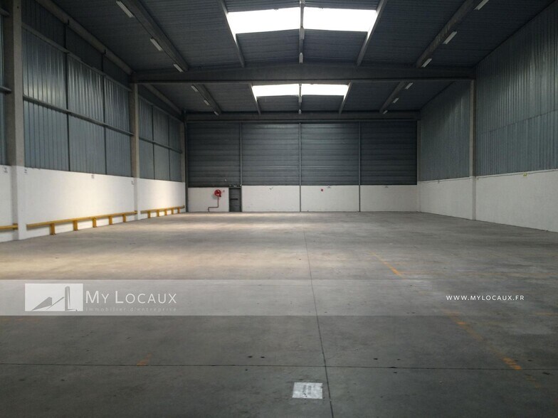 Industrial in Herblay-sur-Seine for lease - Interior Photo - Image 3 of 7