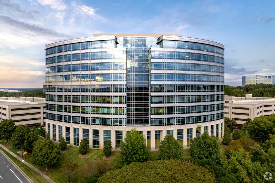 13024 Ballantyne Corporate Pl, Charlotte, NC for lease - Building Photo - Image 1 of 10