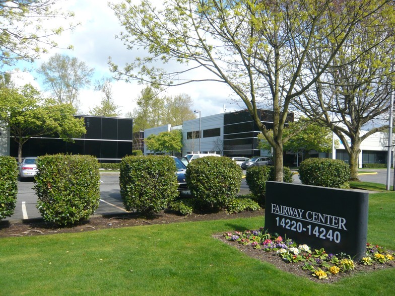14240 Interurban Ave S, Tukwila, WA à louer - Photo du bâtiment - Image 2 de 6