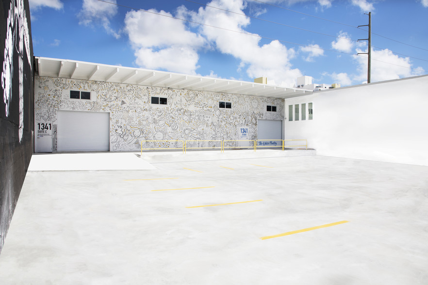 1341 NW 22nd St, Miami, FL for lease - Primary Photo - Image 1 of 19