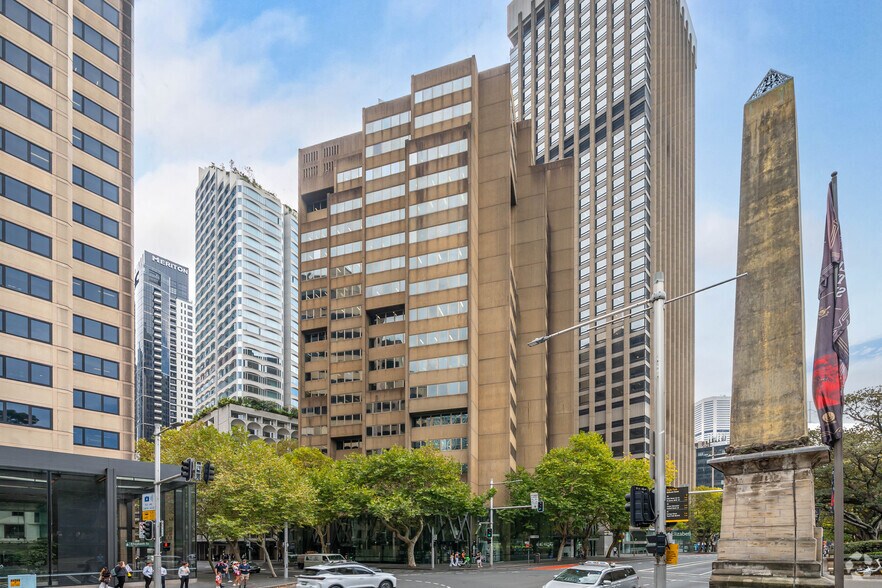 219-227 Elizabeth St, Sydney à louer - Photo du bâtiment - Image 2 de 4