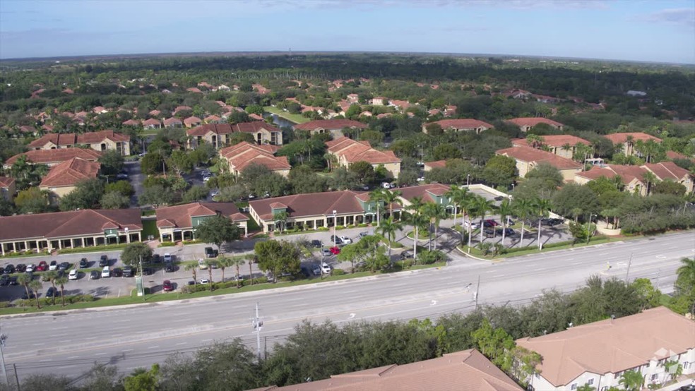 7741 N Military Trl, West Palm Beach, FL à vendre - Vidéo réalisée avec un drone - Image 2 de 10