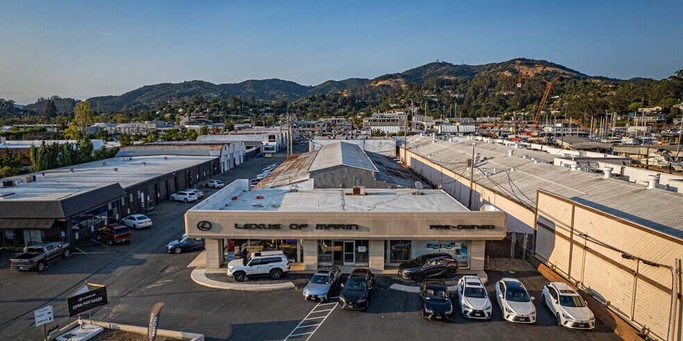 535 Francisco Blvd E, San Rafael, CA à louer - Photo du bâtiment - Image 2 de 4