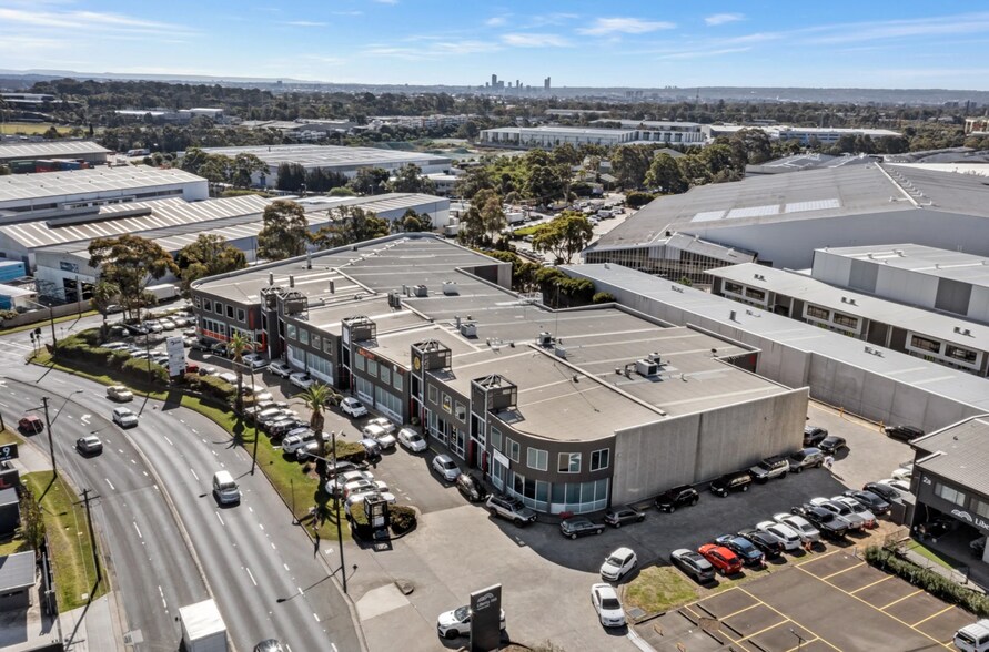 4 Brunker Rd, Chullora for lease - Building Photo - Image 3 of 6