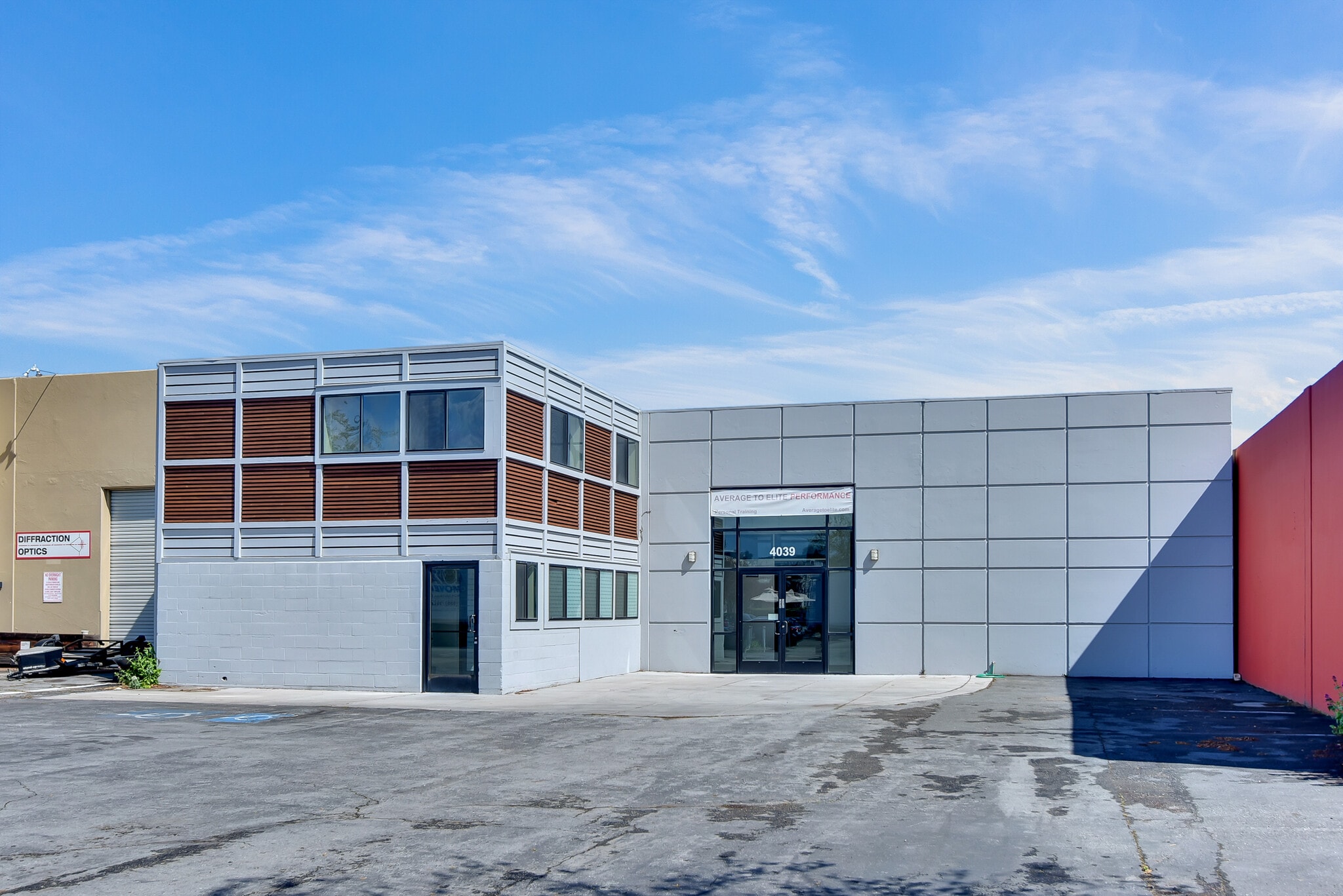 4039 Transport St, Palo Alto, CA for lease Building Photo- Image 1 of 5