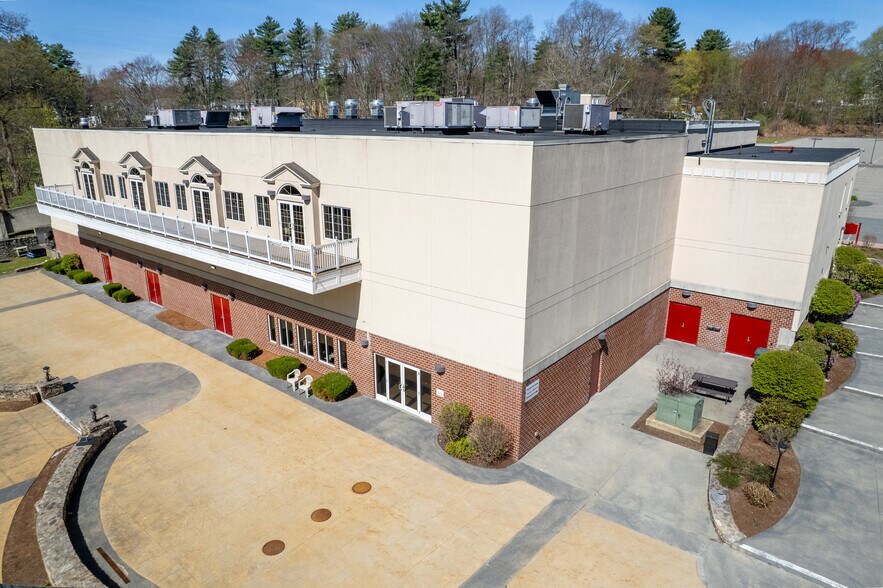 13 Port St, Hudson, MA à vendre - Photo du bâtiment - Image 3 de 12