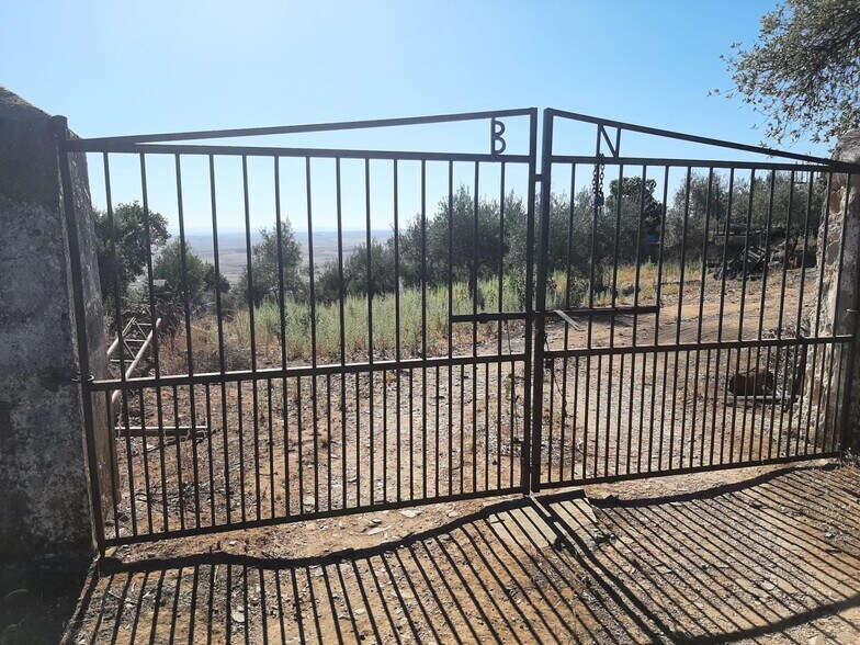 Land in Sierra de Fuentes, Cáceres for sale - Primary Photo - Image 1 of 17