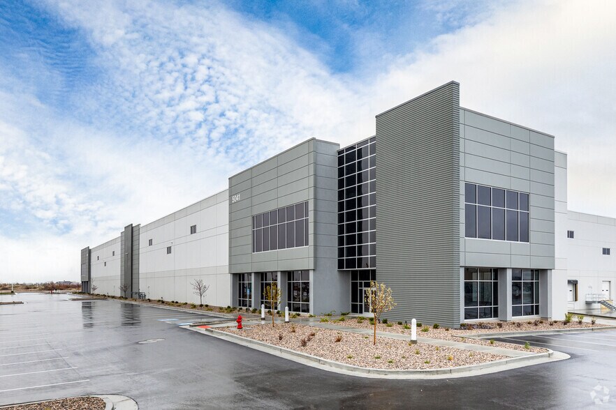 5041 W 2400 S, Salt Lake City, UT à louer - Photo principale - Image 1 de 3