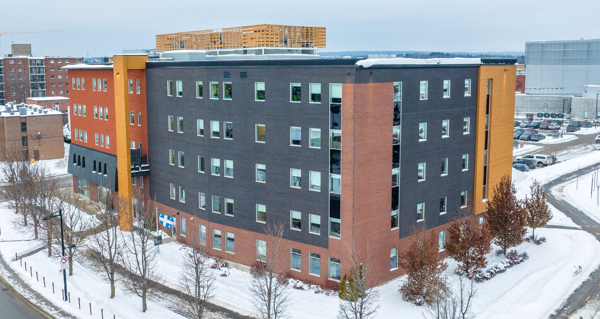 275 Rue Latour, St-Jérôme, QC for sale Building Photo- Image 1 of 11