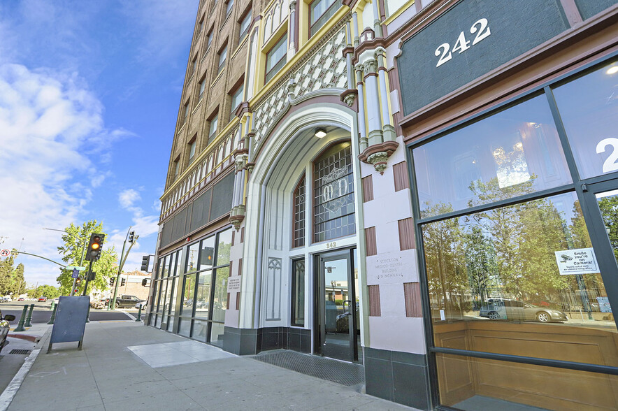 242 N Sutter St, Stockton, CA for sale - Building Photo - Image 1 of 1