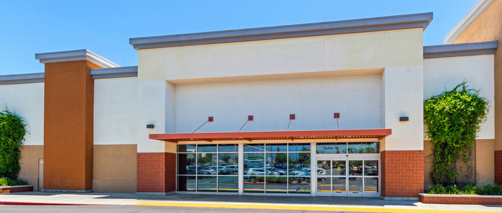 300 S Highland Springs Ave, Banning, CA for lease - Building Photo - Image 3 of 5