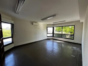 8 Rue Denis Papin, Illkirch-Graffenstaden for sale Interior Photo- Image 2 of 6