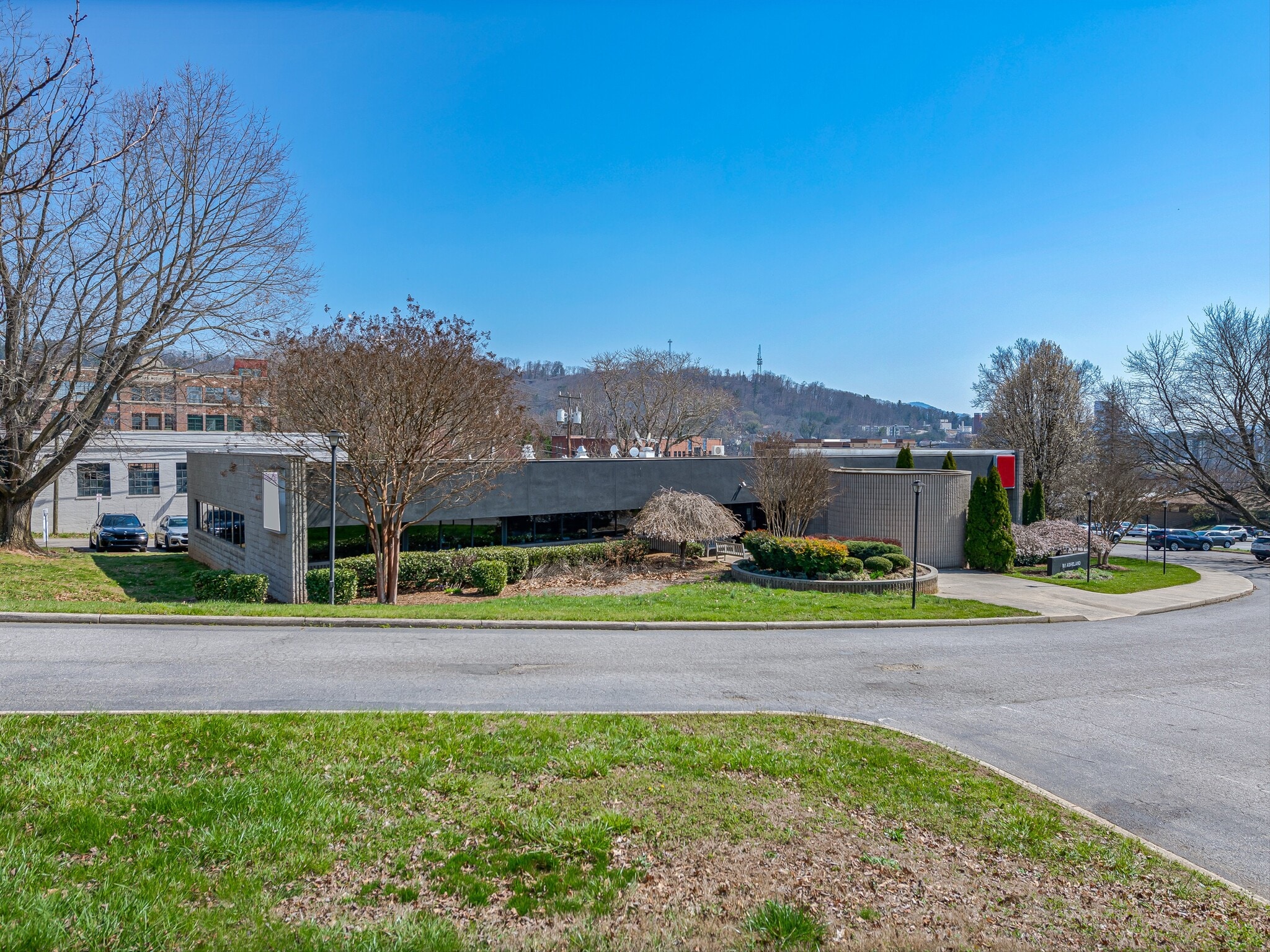 86 Asheland Ave, Asheville, NC à louer Photo du bâtiment- Image 1 de 46