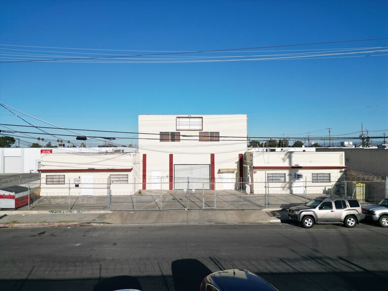 7737-7741 Burnet Ave, Van Nuys, CA for sale - Building Photo - Image 2 of 16