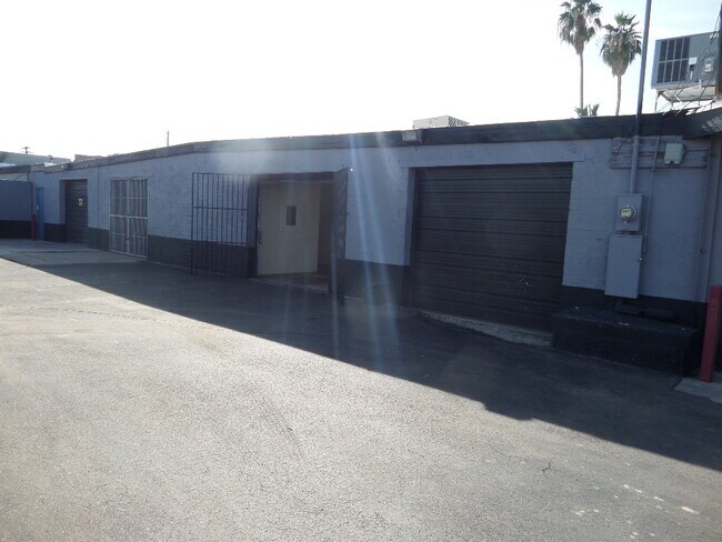 More details for 2949 W Osborn Rd, Phoenix, AZ - Industrial for Lease