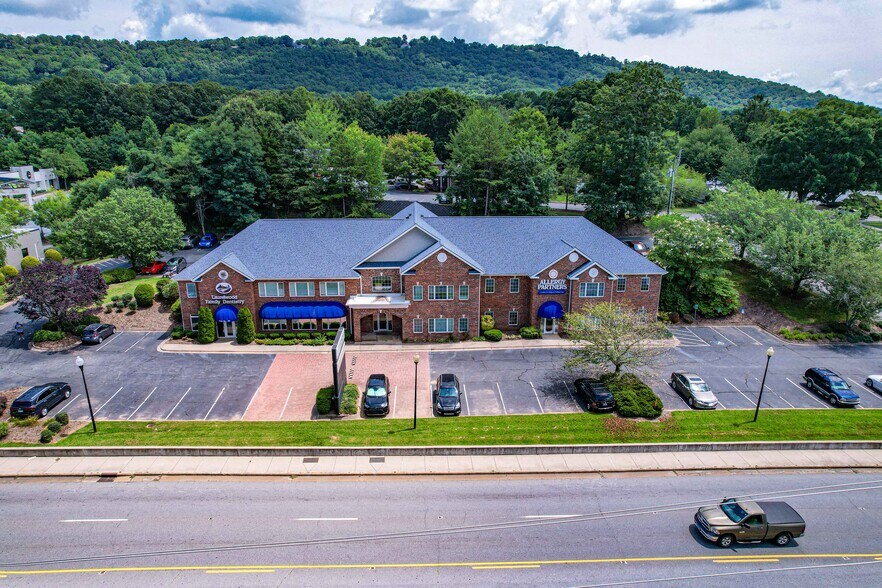 1978 Hendersonville Rd, Asheville, NC for sale - Building Photo - Image 3 of 8