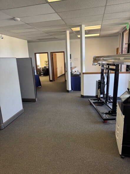 4980 W Amelia Earhart, Salt Lake City, UT à louer - Photo du bâtiment - Image 3 de 7