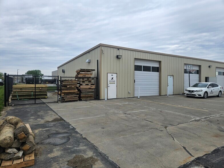 11529-11531 Portal Rd, La Vista, NE à louer - Photo du bâtiment - Image 2 de 21