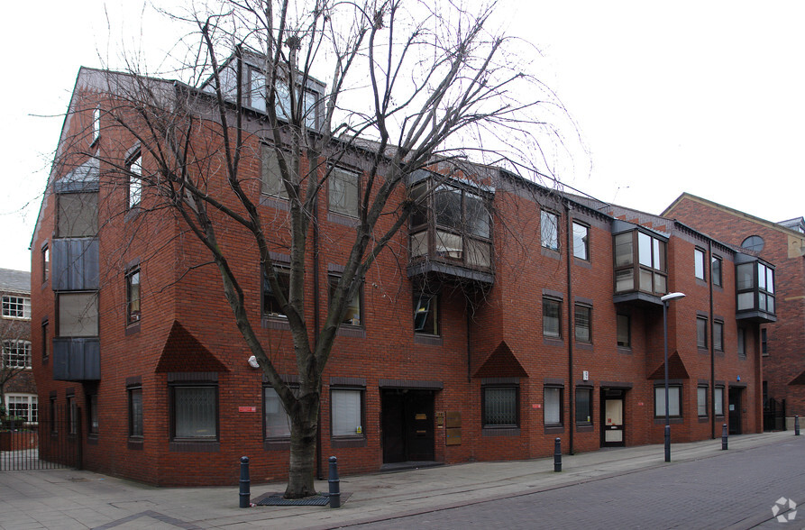 30-34 Park Cross St, Leeds for lease - Building Photo - Image 1 of 9