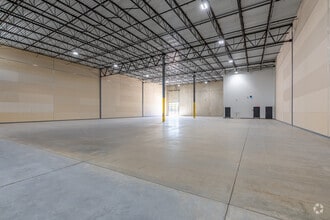 1305 Blue Ridge Dr, Georgetown, TX for lease Interior Photo- Image 2 of 7