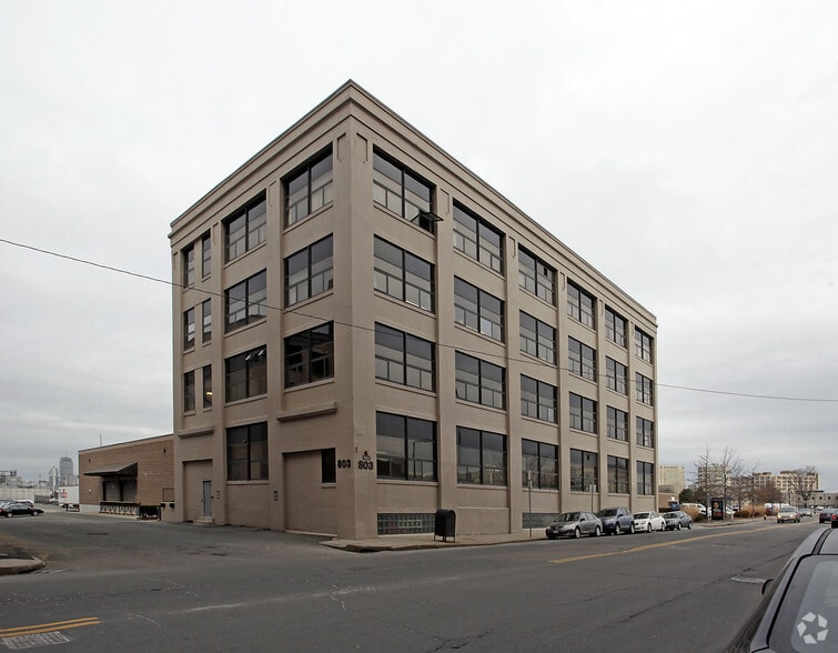 803 Summer St, Boston, MA for lease - Building Photo - Image 3 of 4