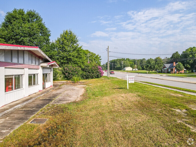 2625 Statesville Blvd, Salisbury, NC for lease - Building Photo - Image 2 of 5