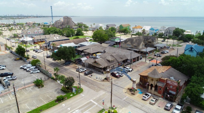 505 Bradford Ave, Kemah, TX à vendre - Photo du bâtiment - Image 2 de 8