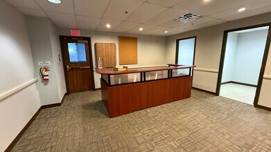 2925 William Penn Hwy, Easton, PA for lease Interior Photo- Image 2 of 17