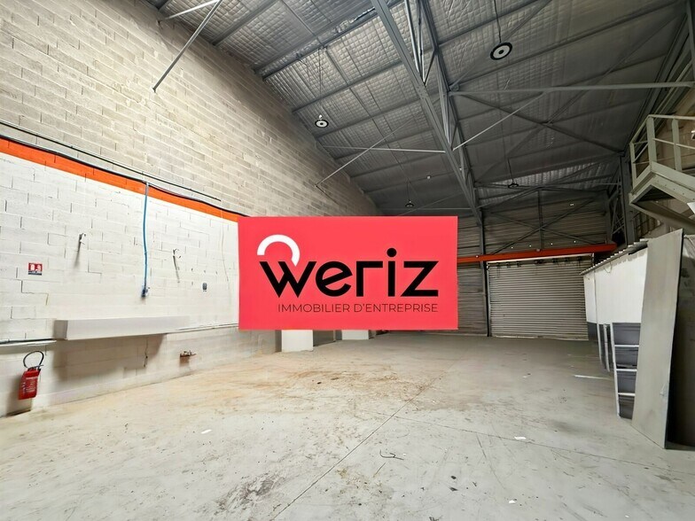 Industrial in Gémenos for lease - Building Photo - Image 3 of 7
