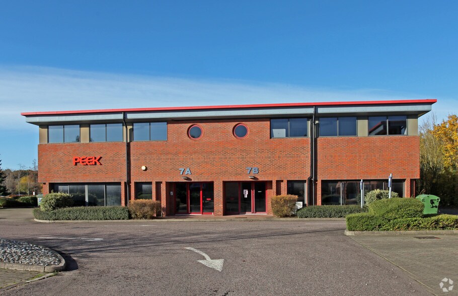 Lime Tree Way, Chineham à louer - Photo du bâtiment - Image 2 de 2