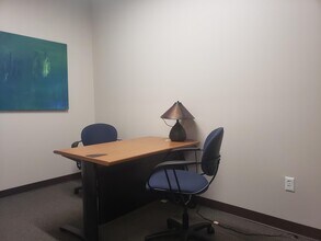 38221 Plymouth Rd, Livonia, MI for lease Interior Photo- Image 1 of 4